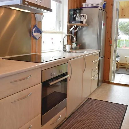 Stunning In With Kitchen Nyaraló